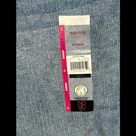 NO BOUNDARIES women high rise skinny blue jeans/ size 17 - Picture 3 of 6